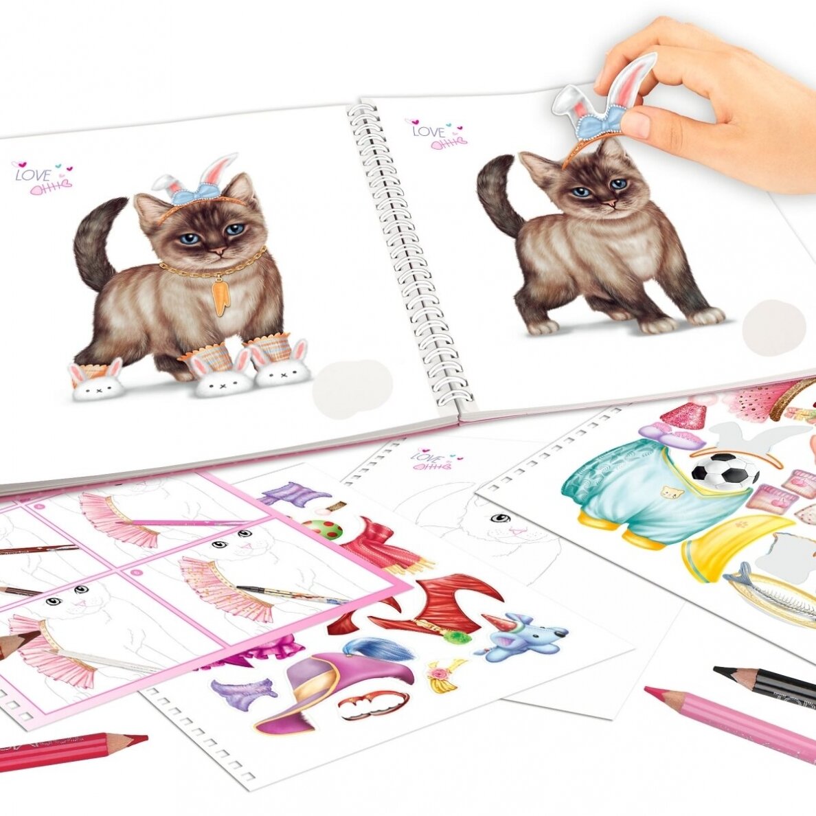 Create Your TOPModel Kitty Colouring Book 3